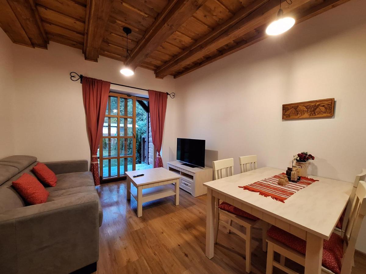 Apartman Jezerne Velke Karlovice Ngoại thất bức ảnh