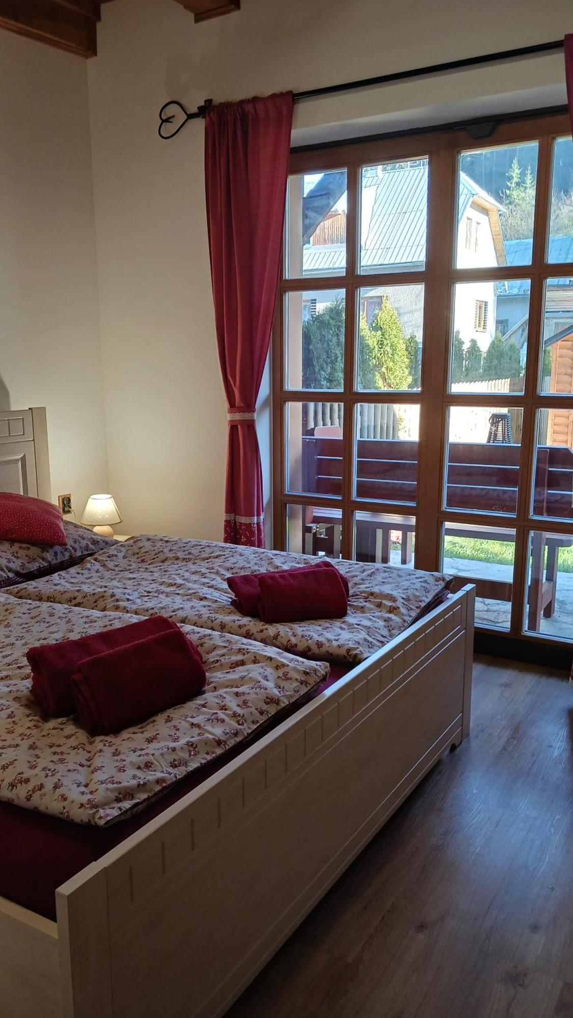 Apartman Jezerne Velke Karlovice Ngoại thất bức ảnh
